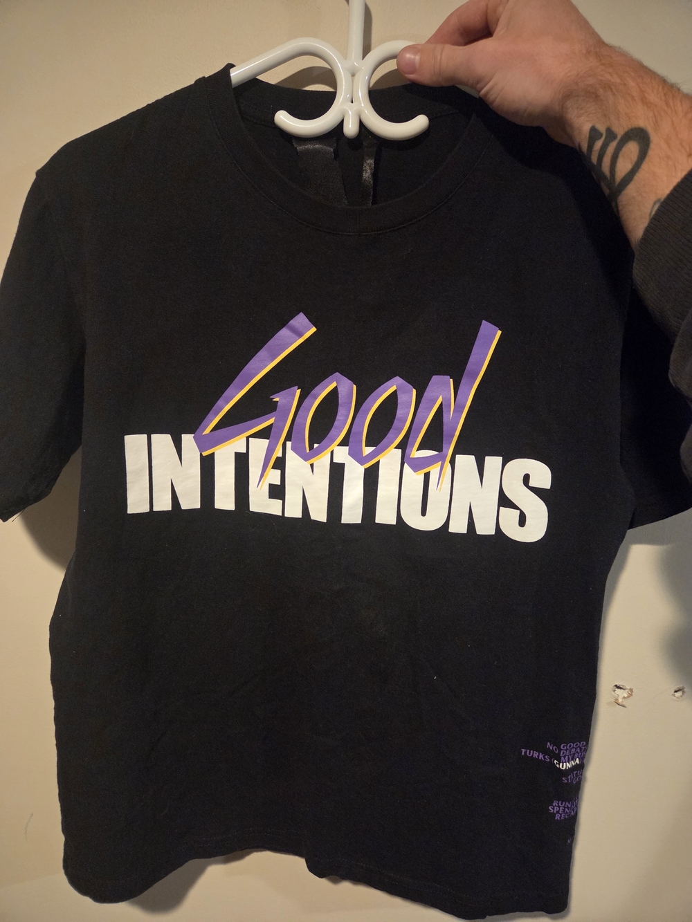 VLONE Tee - Picture 2 of 4